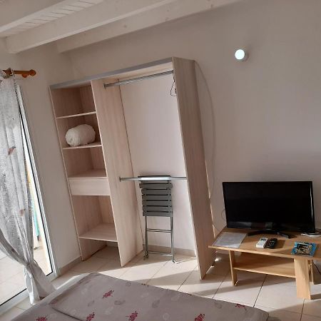 Appartement Le studio de Jeannine à Capesterre-Belle-Eau Extérieur photo